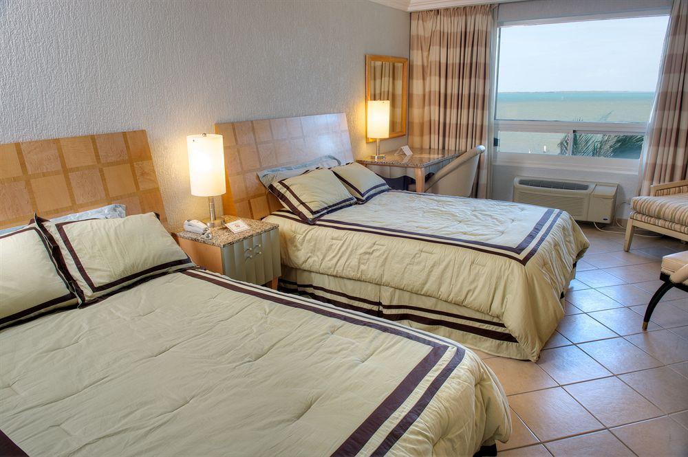 Ramada By Wyndham Princess Πόλη του Μπελίζ Δωμάτιο φωτογραφία